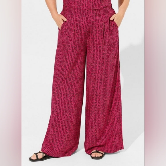 Torrid Challis Crop Top and Wide Leg Pants Set Size 2x - Picture 5 of 11